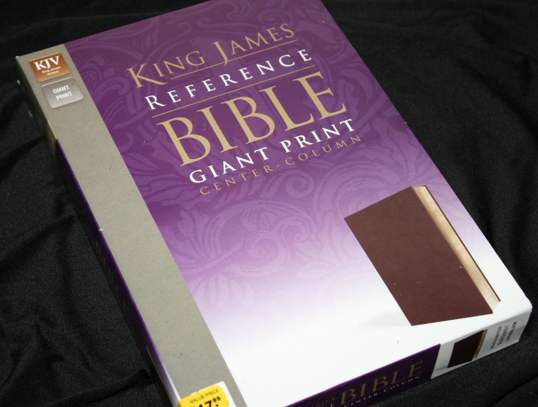 Zondervan Giant Reference Bible KJV Bible Buying Guide