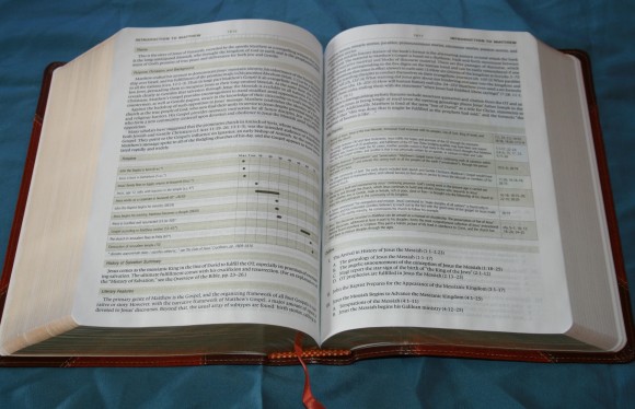 Crossway ESV Study Bible 007