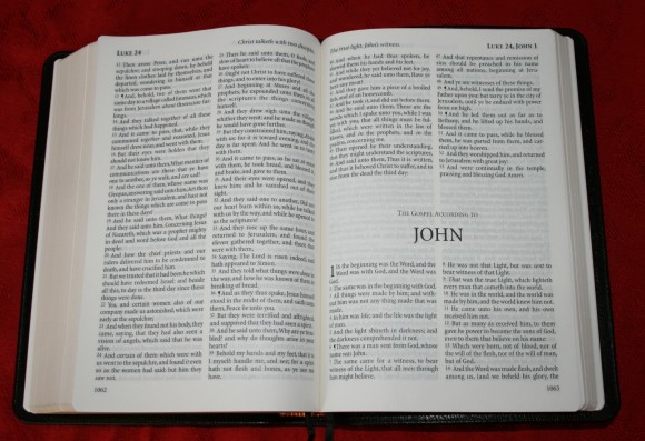 TBS Windsor Text Bible 026