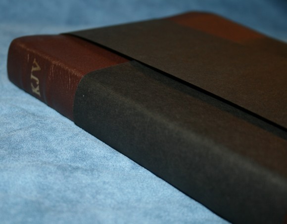 Holman KJV Large Print UltraThin Reference Bible in Brown Genuin 004