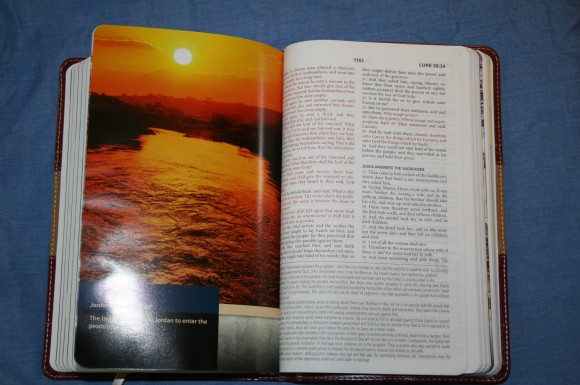The KJV Study Bible Barbour Publishing 006