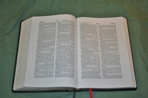 Holman KJV Ministers Bible in Black Top Grain Cow Hide (18)