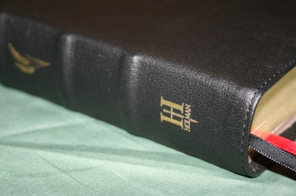 Holman KJV Ministers Bible in Black Top Grain Cow Hide (5)