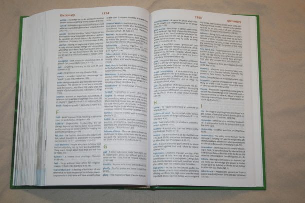 crossway-esv-children-s-bible-review-bible-buying-guide