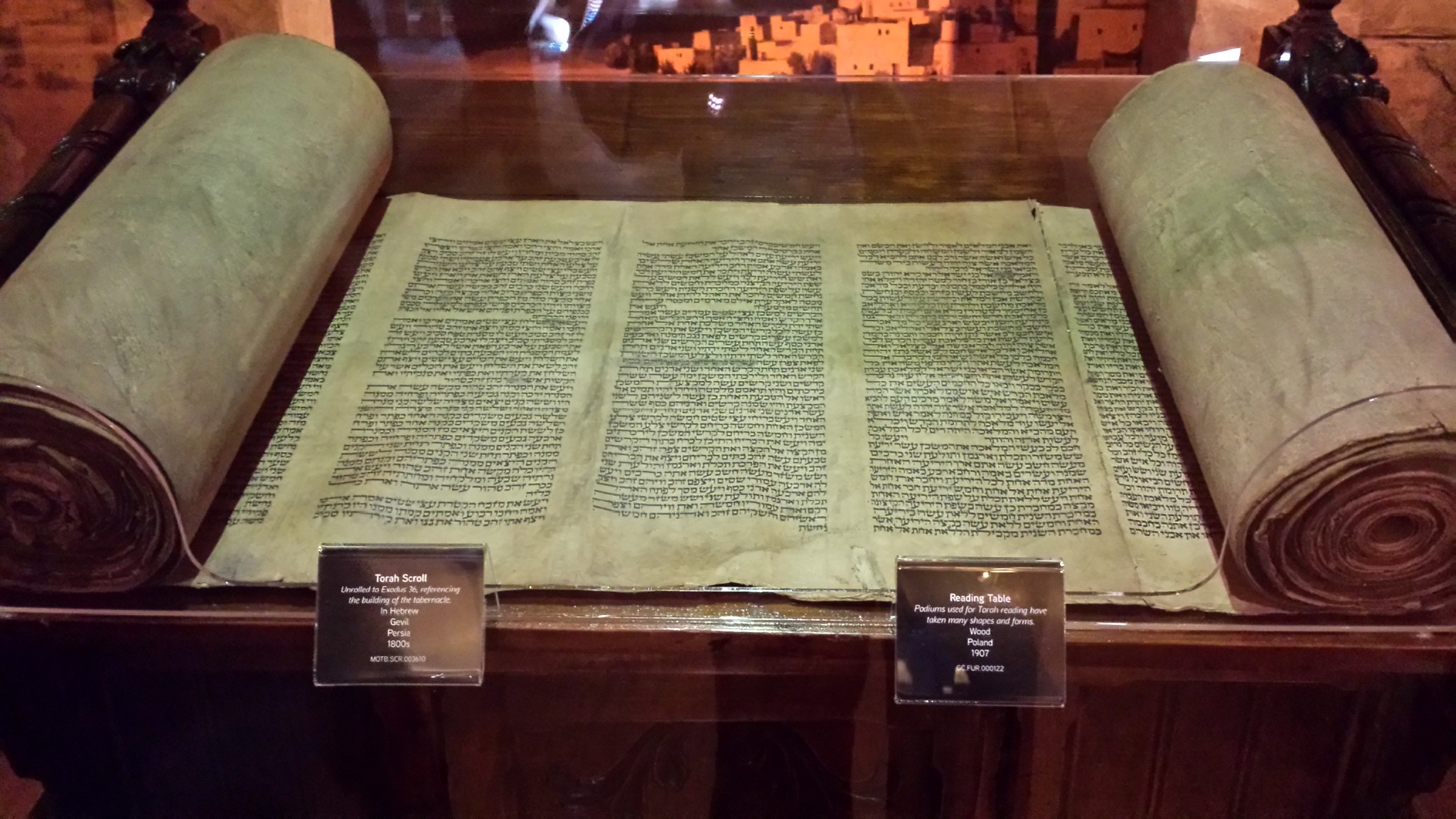 Ark Encounter Museum Of The Bible Exhibit Bible Buying Guide   20160705 155518 