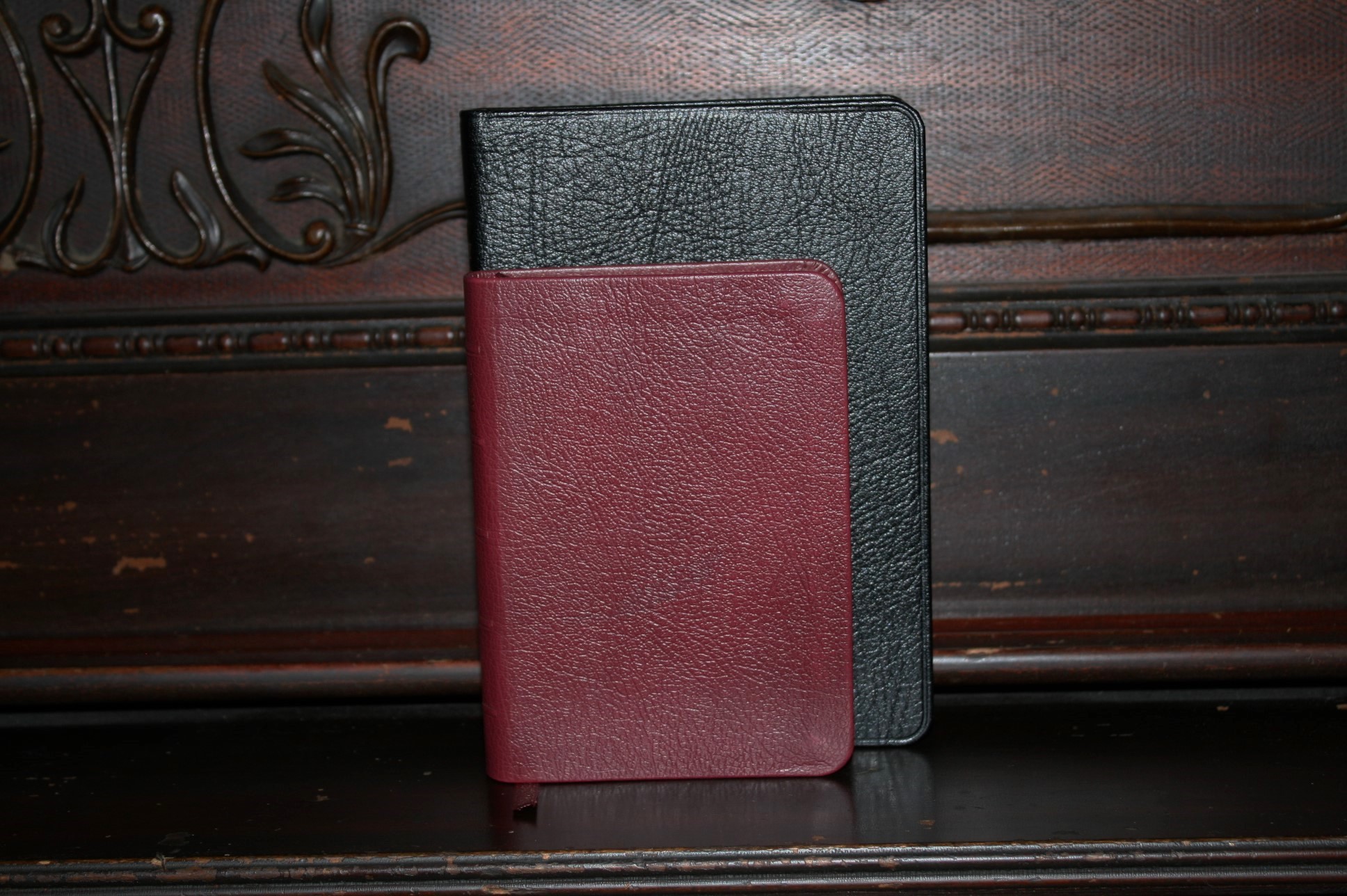 TBS Pocket Reference Bible (32) Bible Buying Guide