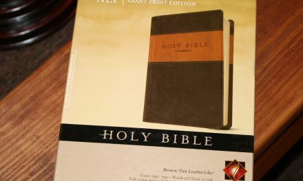 Tyndale’s Giant Print NLT Bible Review