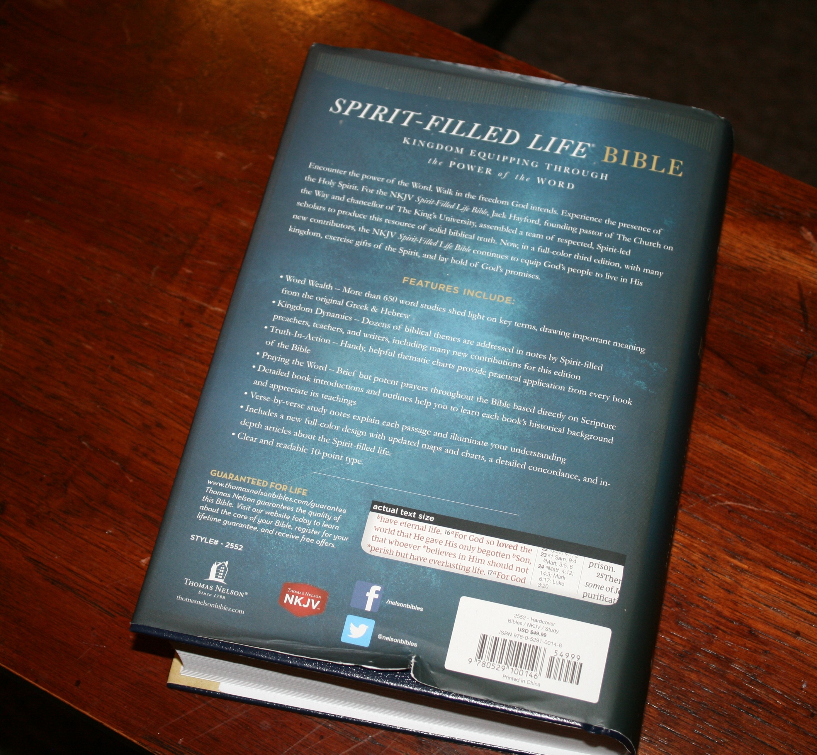 NKJV Spirit-Filled Life Bible Review - Bible Buying Guide