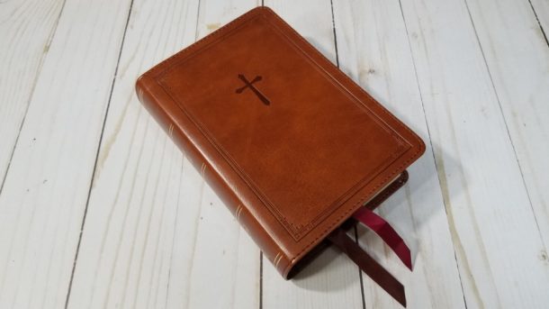 NKJV Compact Reference Bible Review - Bible Buying Guide