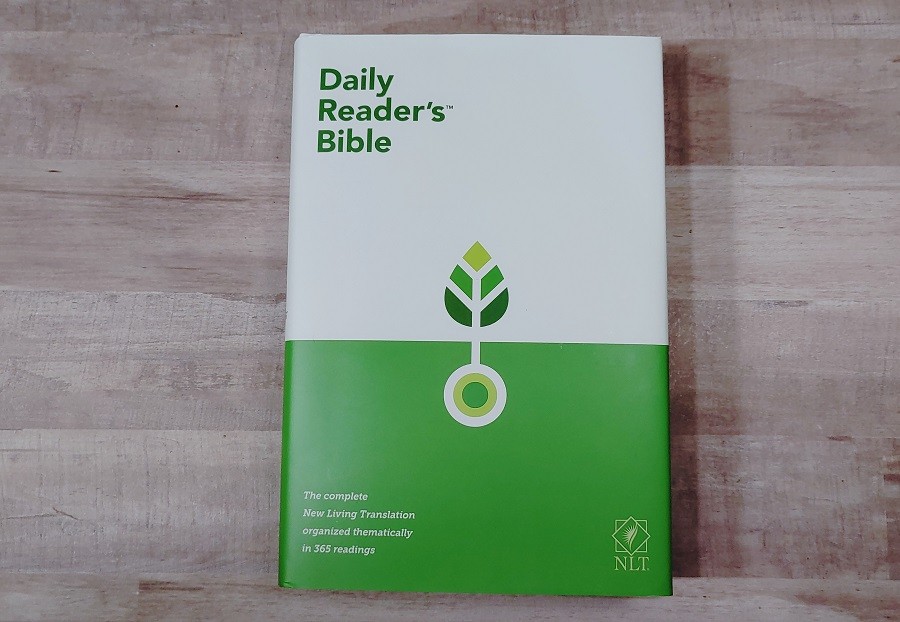 NLT Daily Reader's Bible cover