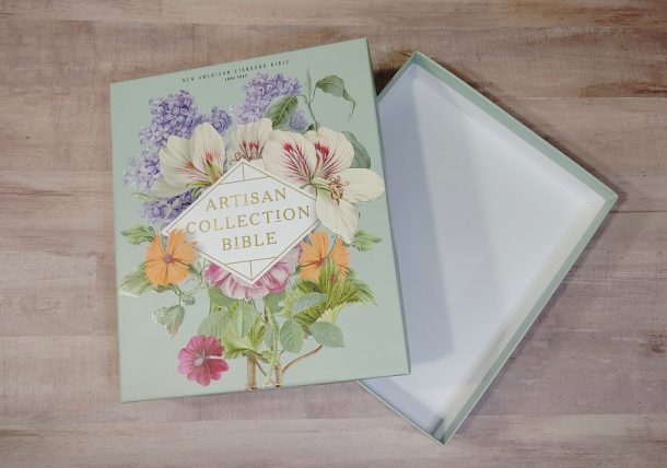 NASB Artisan Collection Bible Review - Bible Buying Guide