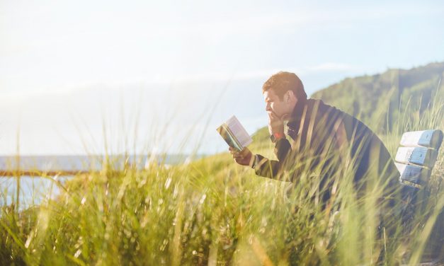 10 Benefits of Reading the Bible Daily