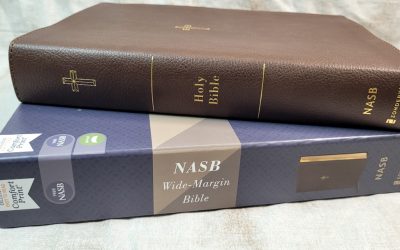 Zondervan NASB Wide Margin Bible