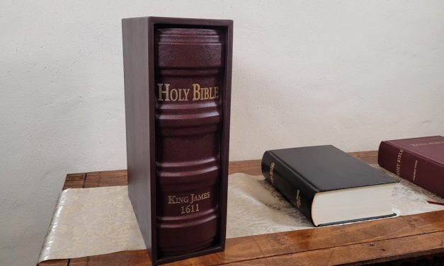 1611 King James Bible – Super Deluxe Facsimile Edition